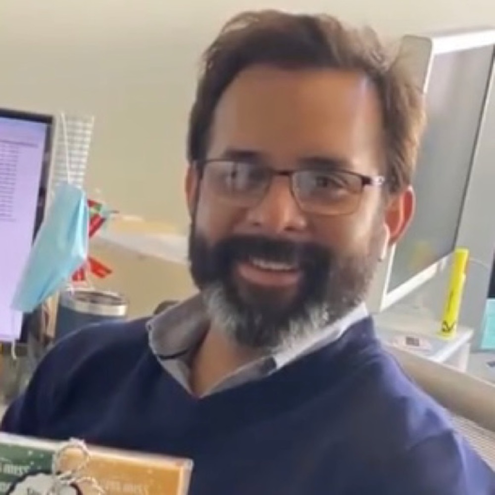 Meet your Posher, Carlos